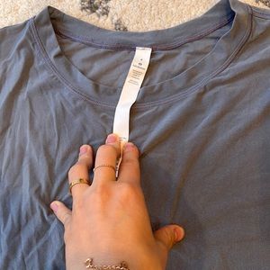 Lululemon workout top